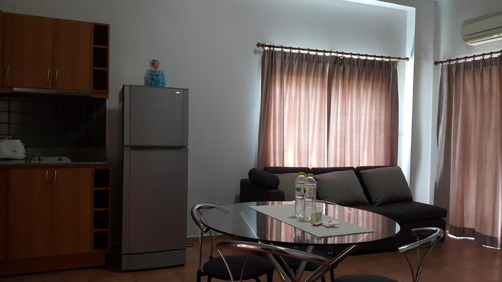 Lomsabai Apartments บางแสน ภายนอก รูปภาพ
