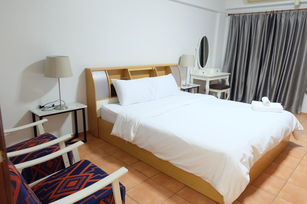 Lomsabai Apartments บางแสน ภายนอก รูปภาพ