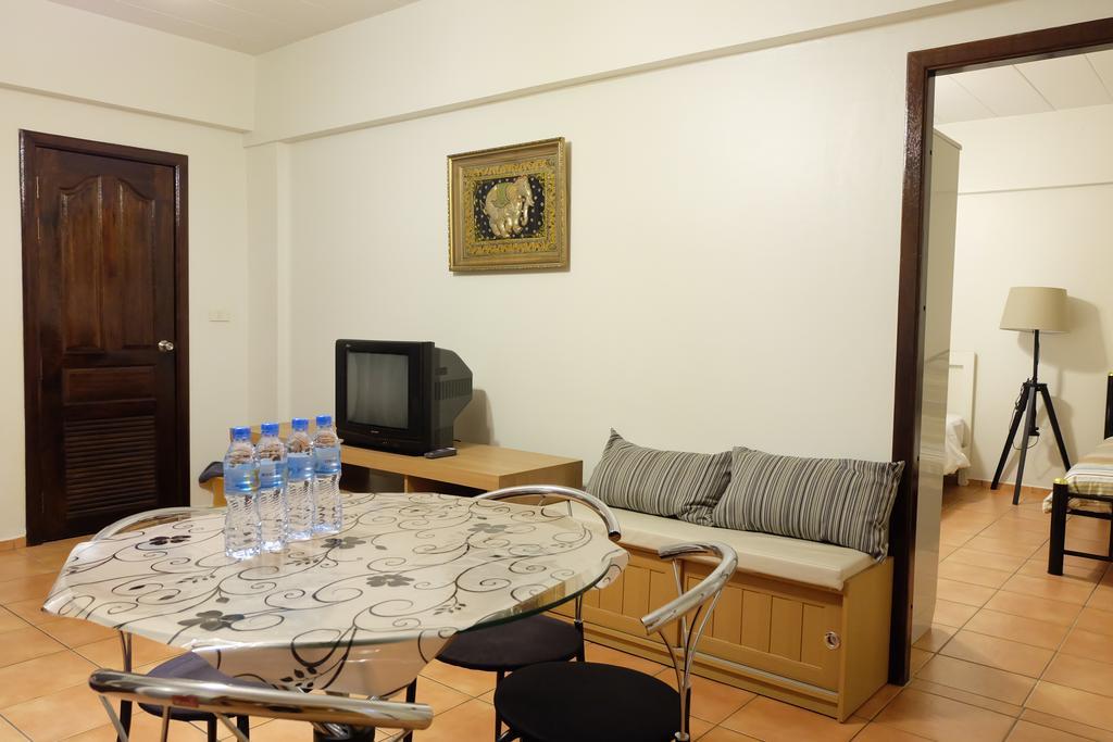 Lomsabai Apartments บางแสน ภายนอก รูปภาพ