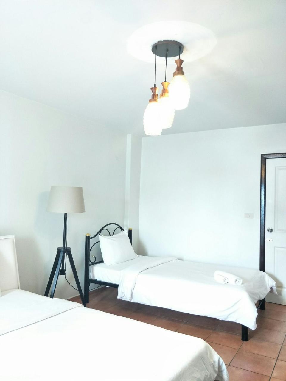 Lomsabai Apartments บางแสน ภายนอก รูปภาพ