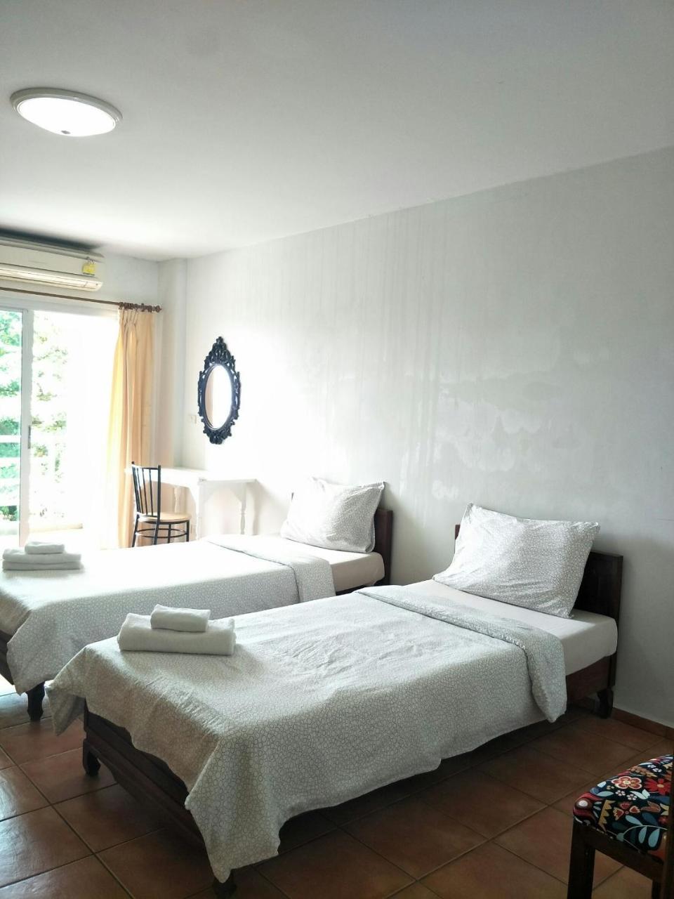 Lomsabai Apartments บางแสน ภายนอก รูปภาพ