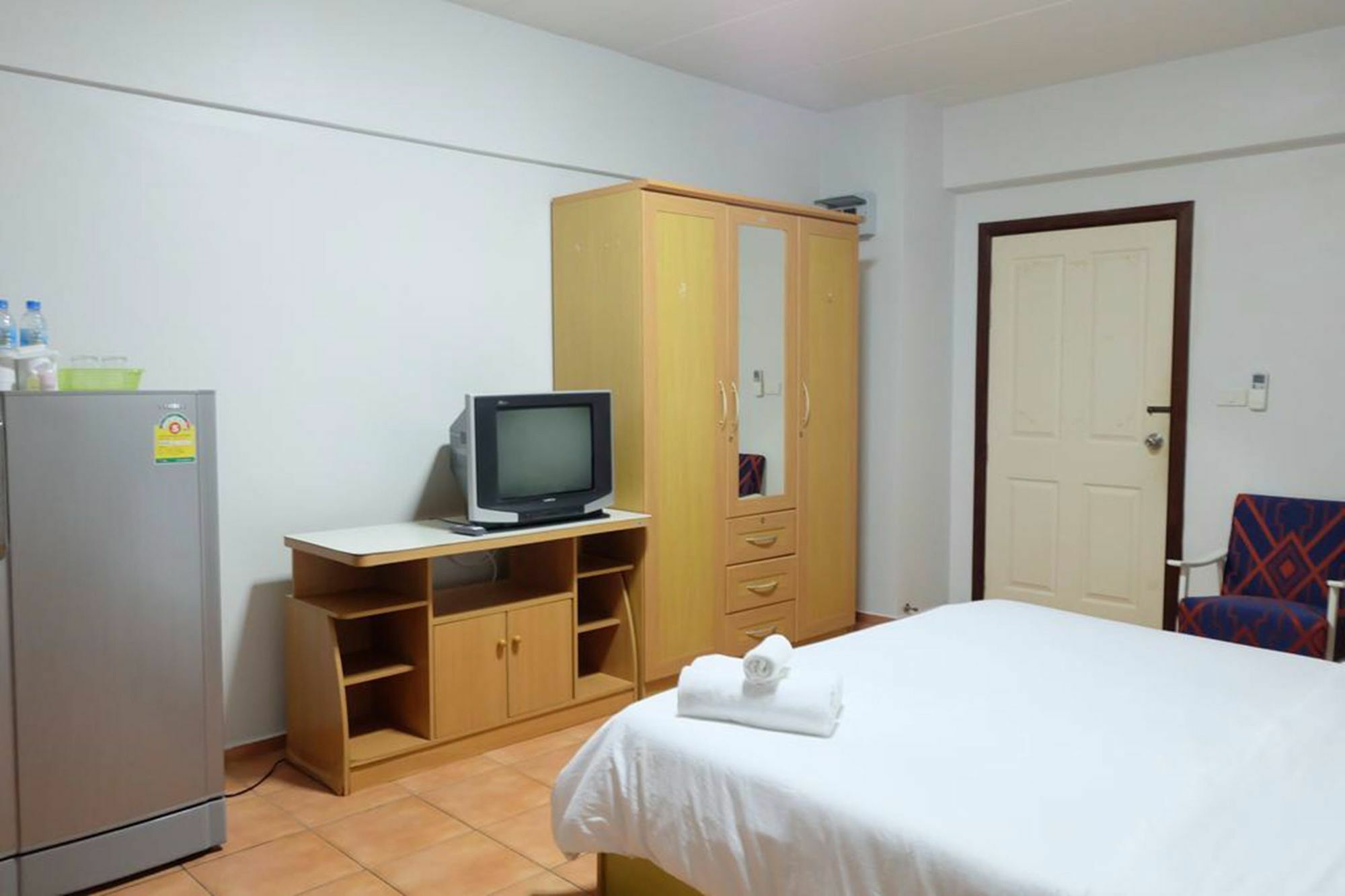 Lomsabai Apartments บางแสน ภายนอก รูปภาพ