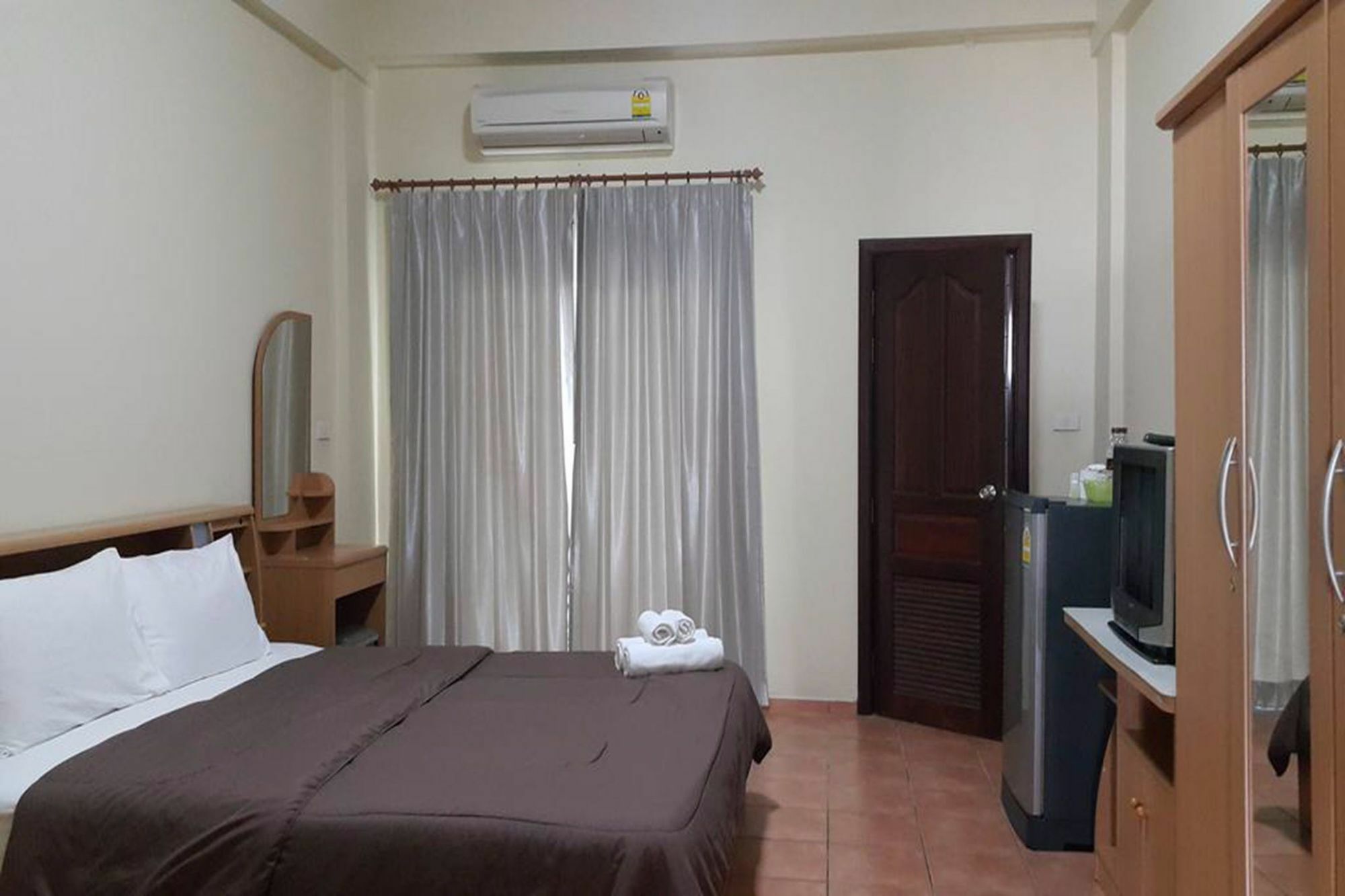 Lomsabai Apartments บางแสน ภายนอก รูปภาพ
